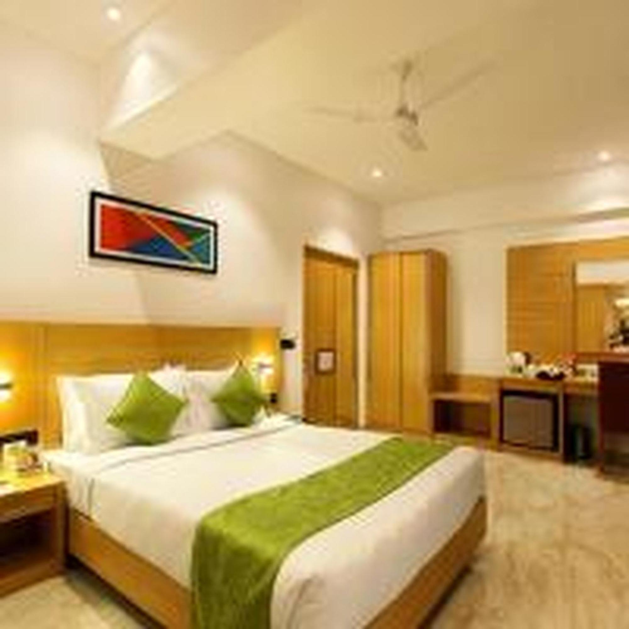 Park Residency Kodungallur Thrissur Exterior photo