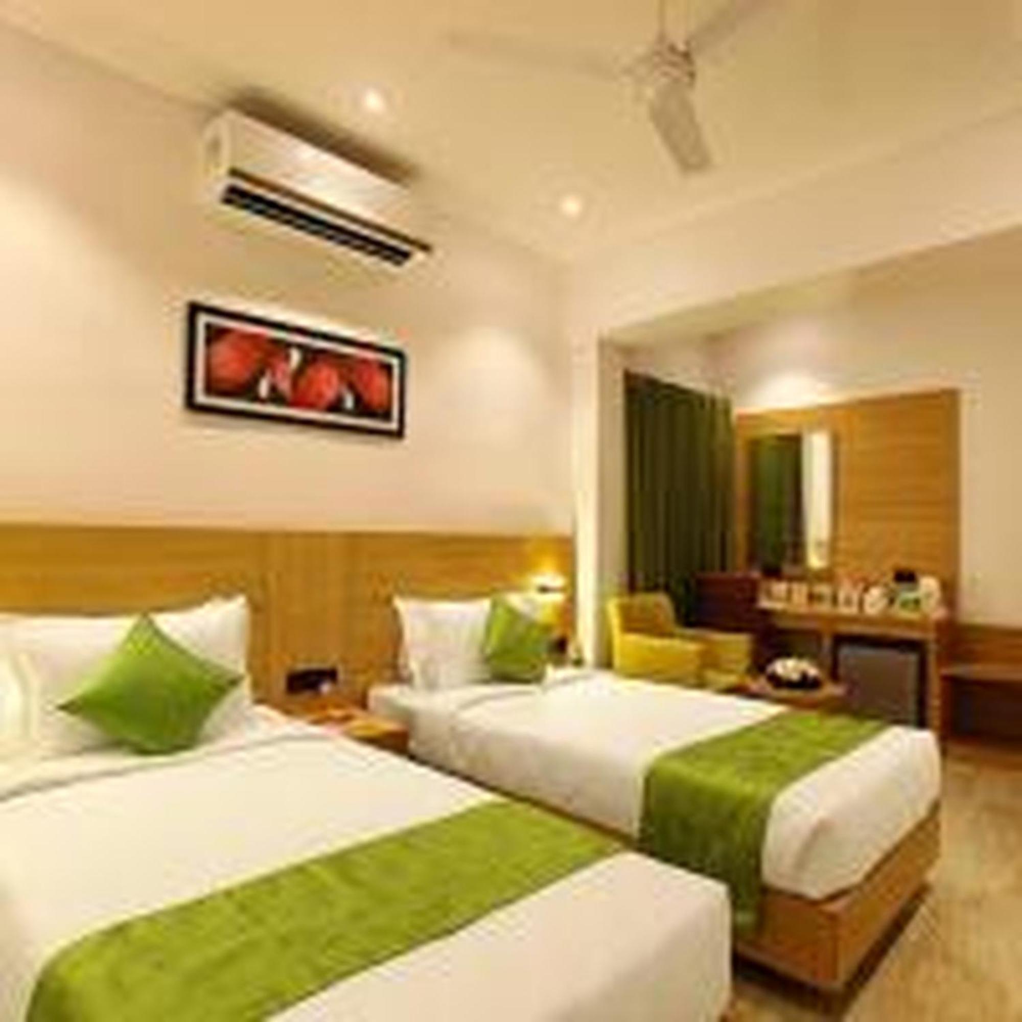 Park Residency Kodungallur Thrissur Exterior photo